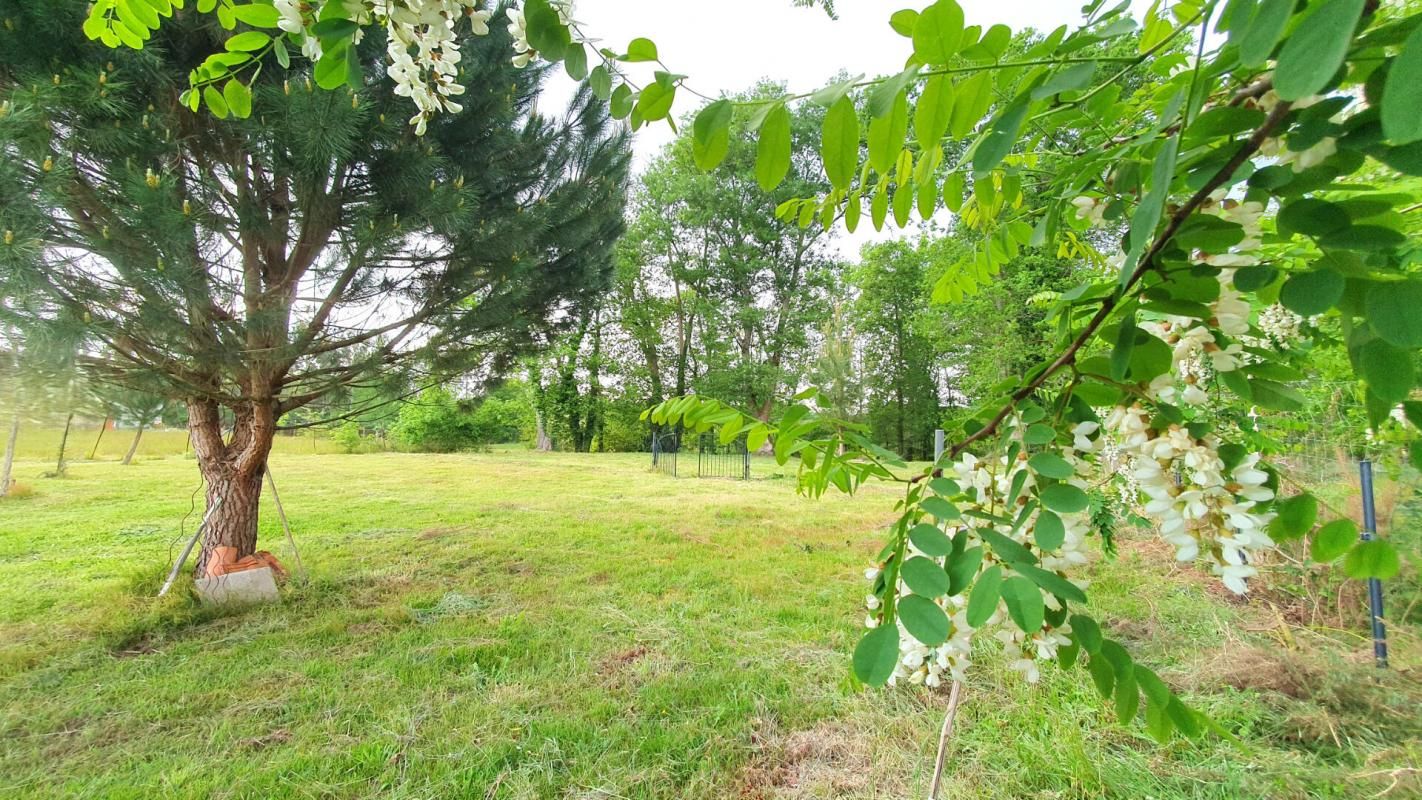 PONTONX-SUR-L'ADOUR Rare, beau terrain constructible 3