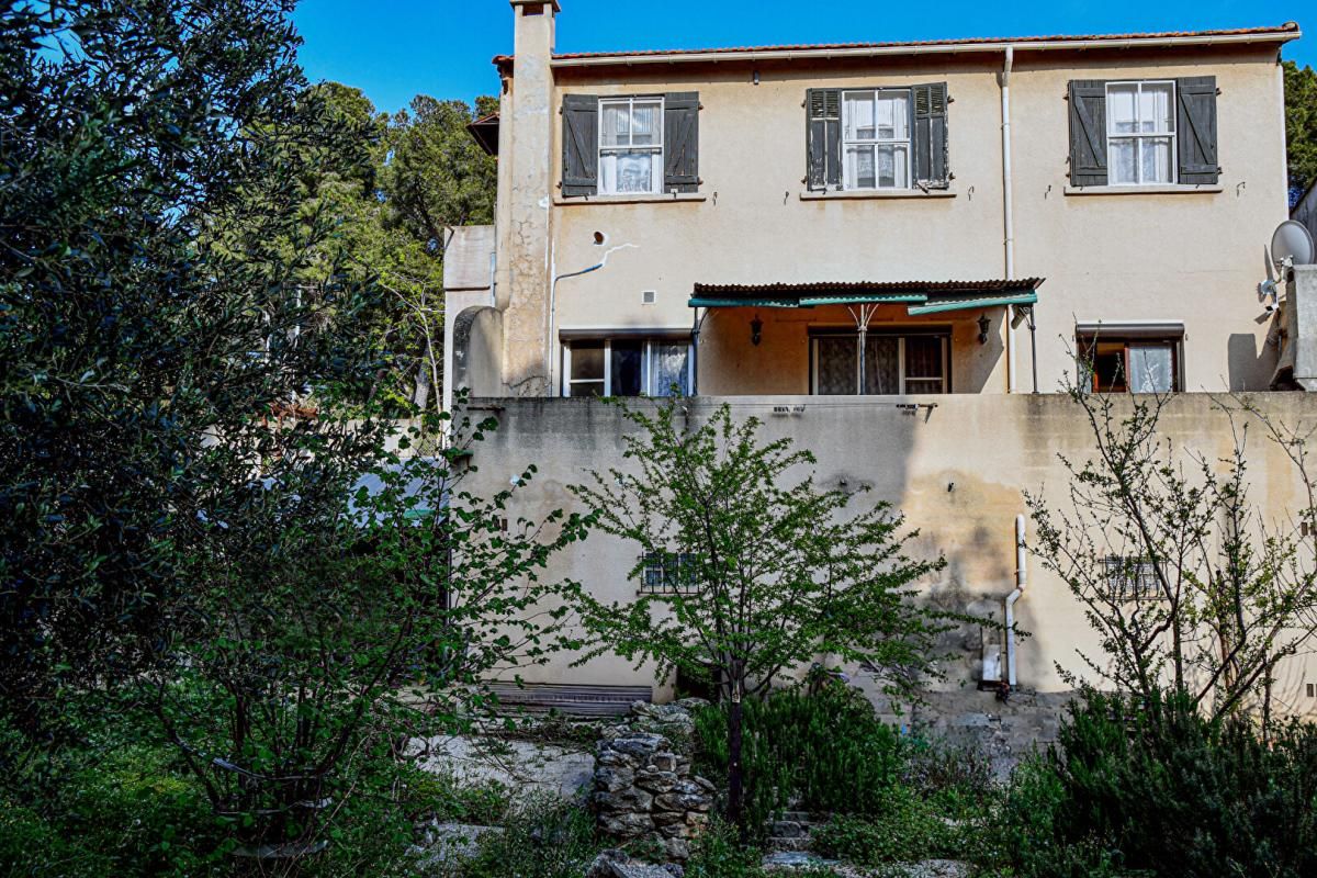 MARTIGUES Maison sur la vieille Couronne Martigues -T5 pièce(s) 110 m2 A rénover + Terrain constructible 4