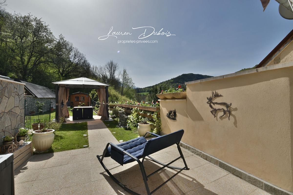 SAINT DISDIER - Maison Mitoyenne 65m² + studio 30m²