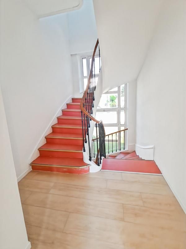 CHALONS-EN-CHAMPAGNE Appartement Chalons En Champagne grand 3 pièce(s) 85 m2 avec jardin cave et parking 3