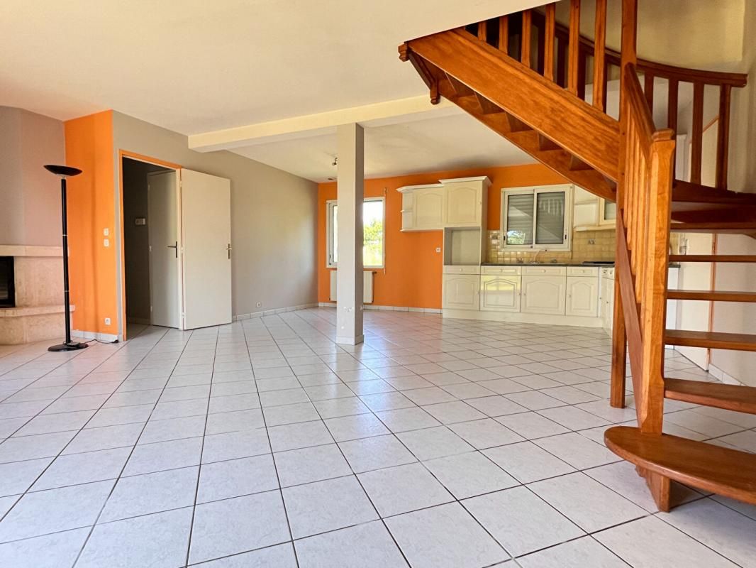 PLESSE Maison Plessé - 4 chambres - 2 garages 2