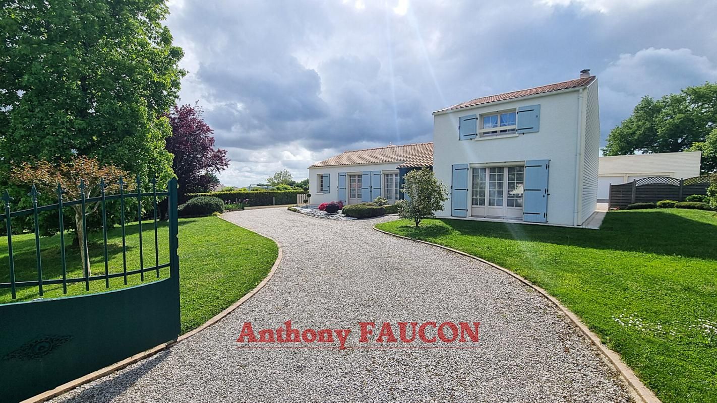 SAINT-FLORENT-DES-BOIS Maison Rives De L Yon 7 pièce(s) 145 m2 1
