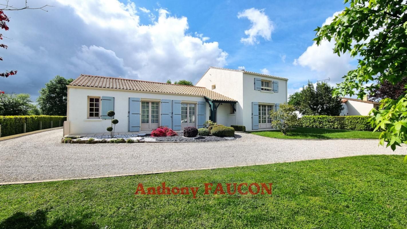 SAINT-FLORENT-DES-BOIS Maison Rives De L Yon 7 pièce(s) 145 m2 2