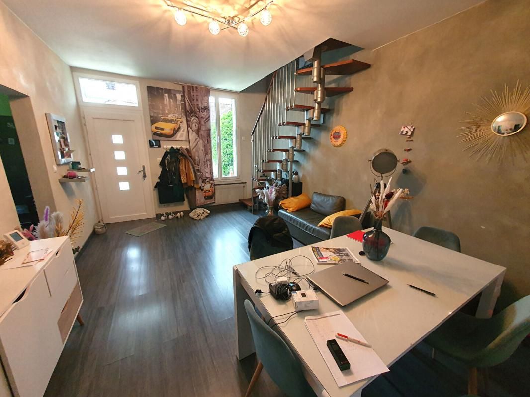 BOURGES Maison plain-pied Bourges 7 pièce(s) 105 m2 2