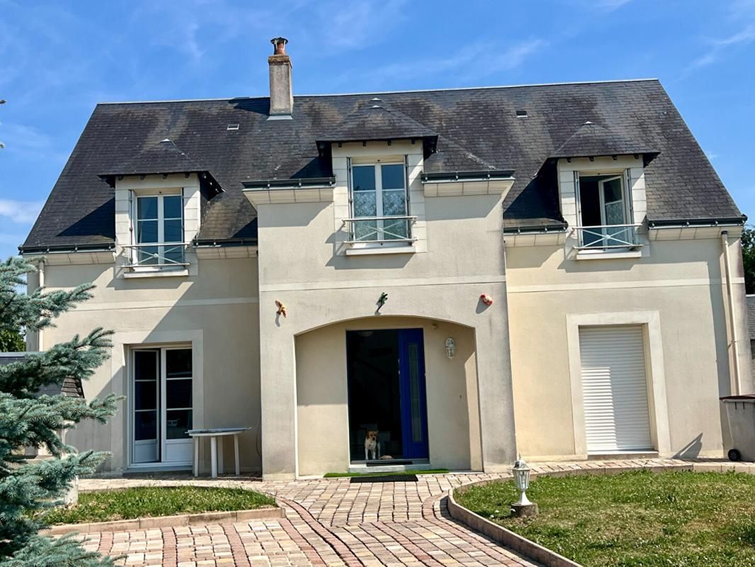 NAVEIL MAISON 4 CHAMBRES GARE TGV 10MN 2