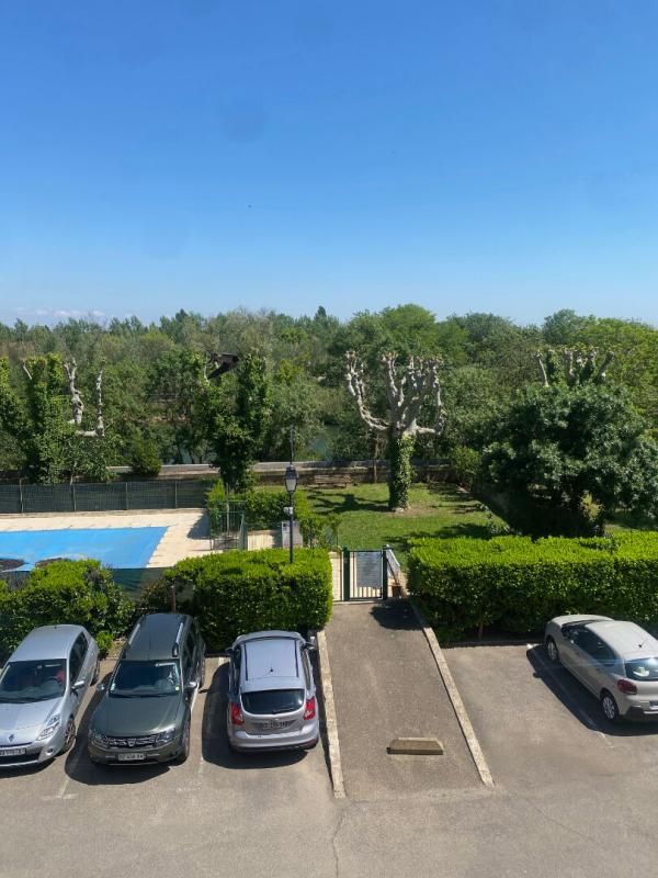 SERIGNAN Appartement type 2 lumineux 2