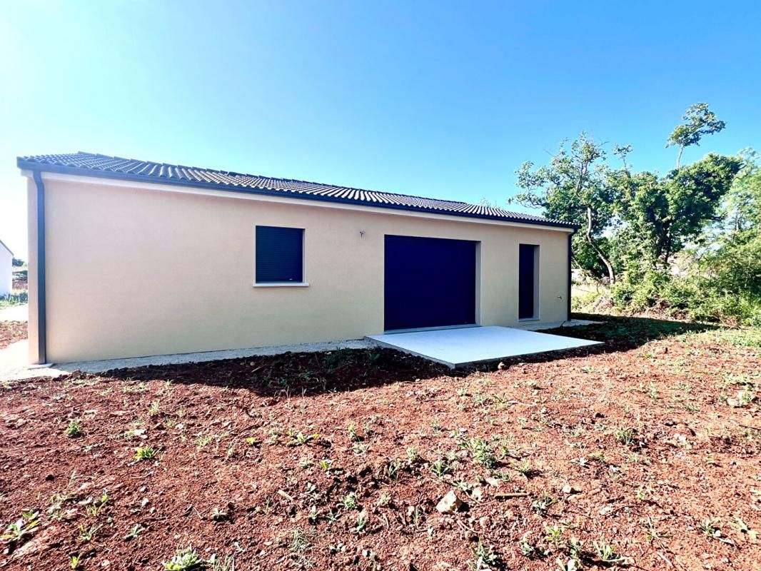 CHATEAU-LARCHER Maison Château Larcher 5 pièces 87.23 m2 3