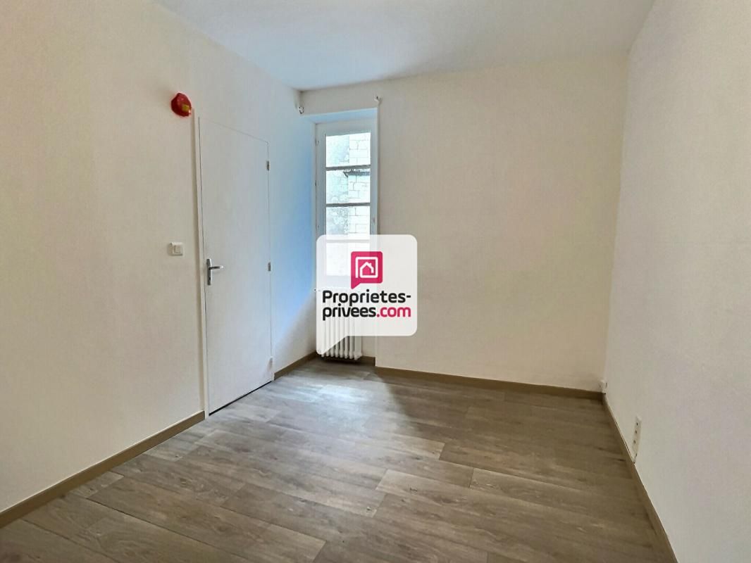SAINT-ASTIER Ensemble immobilier avec 2 APT T1BIS + local Professionnel et cellier au coeur de SAINT-ASTIER (24110) 3