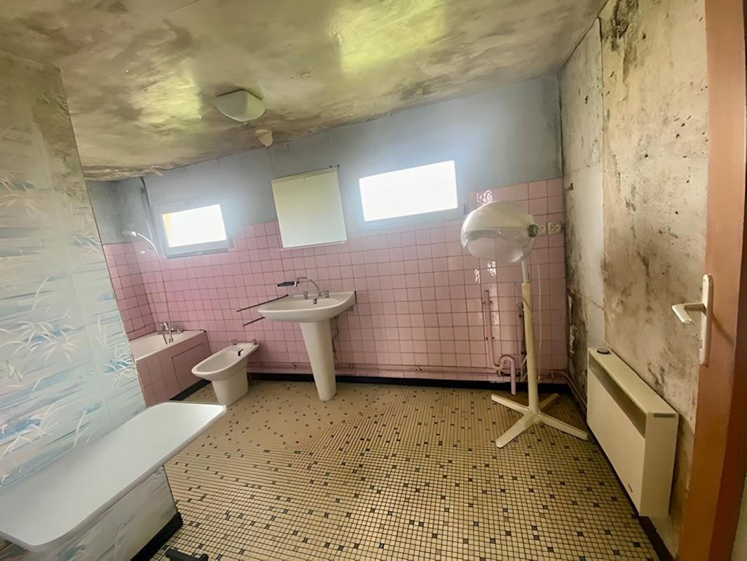ETAIMPUIS Maison Etaimpuis 3 pièce(s) 70 m2 3