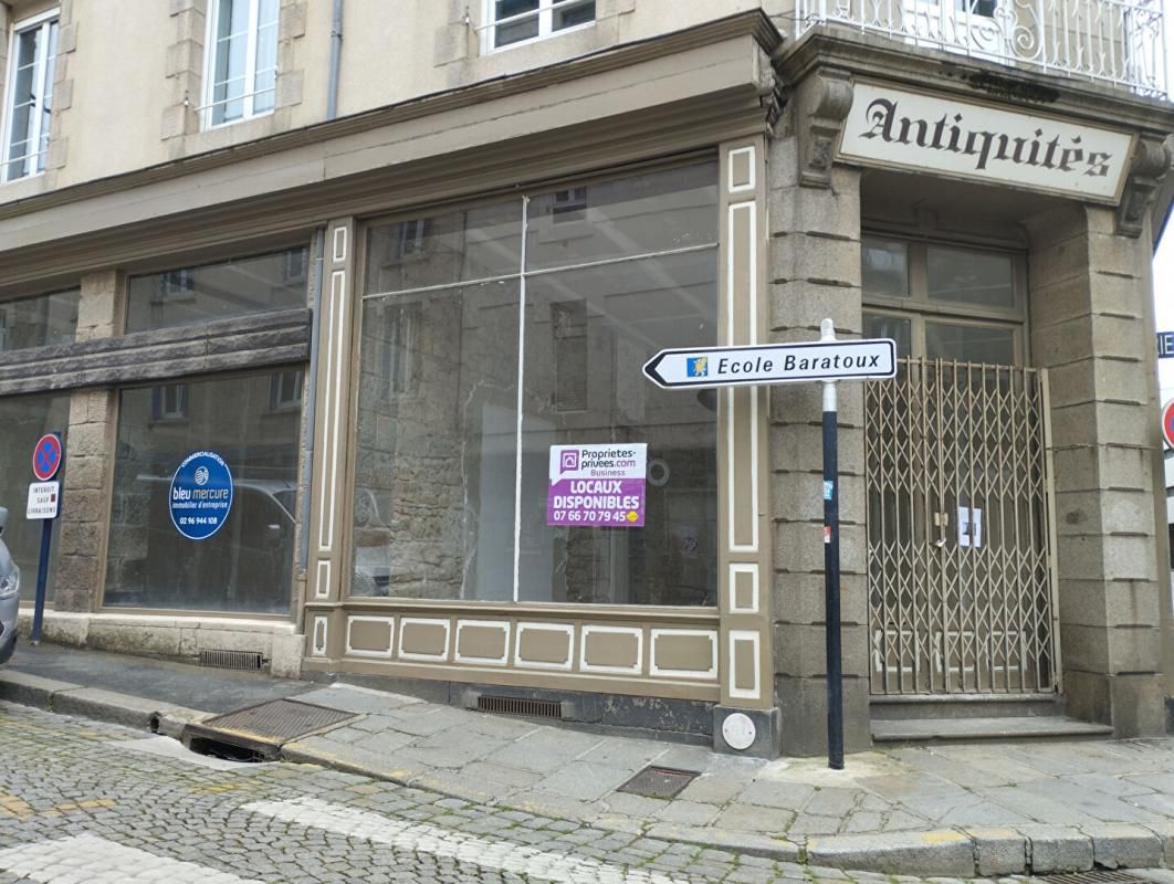 SAINT-BRIEUC SAINT BRIEUC - LOCAL COMMERCIAL 30 m², LOCATION 2