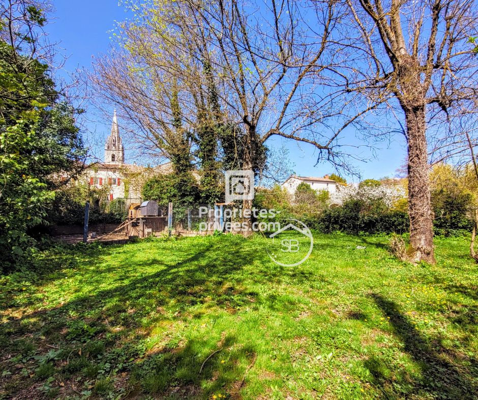 BERRIAS-ET-CASTELJAU Maison de village en pierre Berrias Et Casteljau 6 pièce(s) 104 m2 4