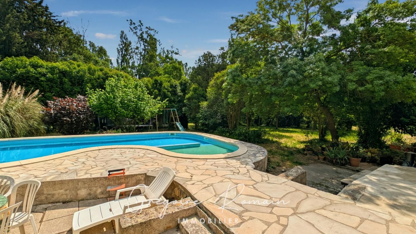 MIRAMAS Maison Miramas 10 pièces 280 m2 2