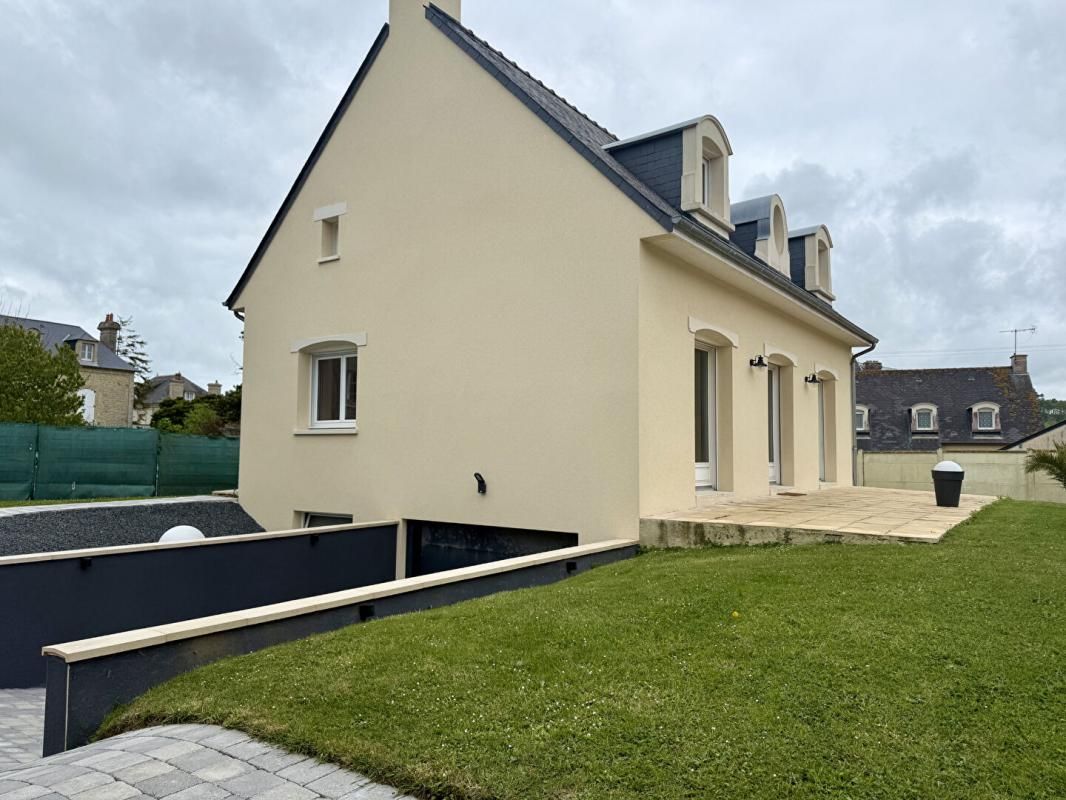 ARROMANCHES-LES-BAINS Maison Arromanches Les Bains 5 pièce(s) 140 m2 1