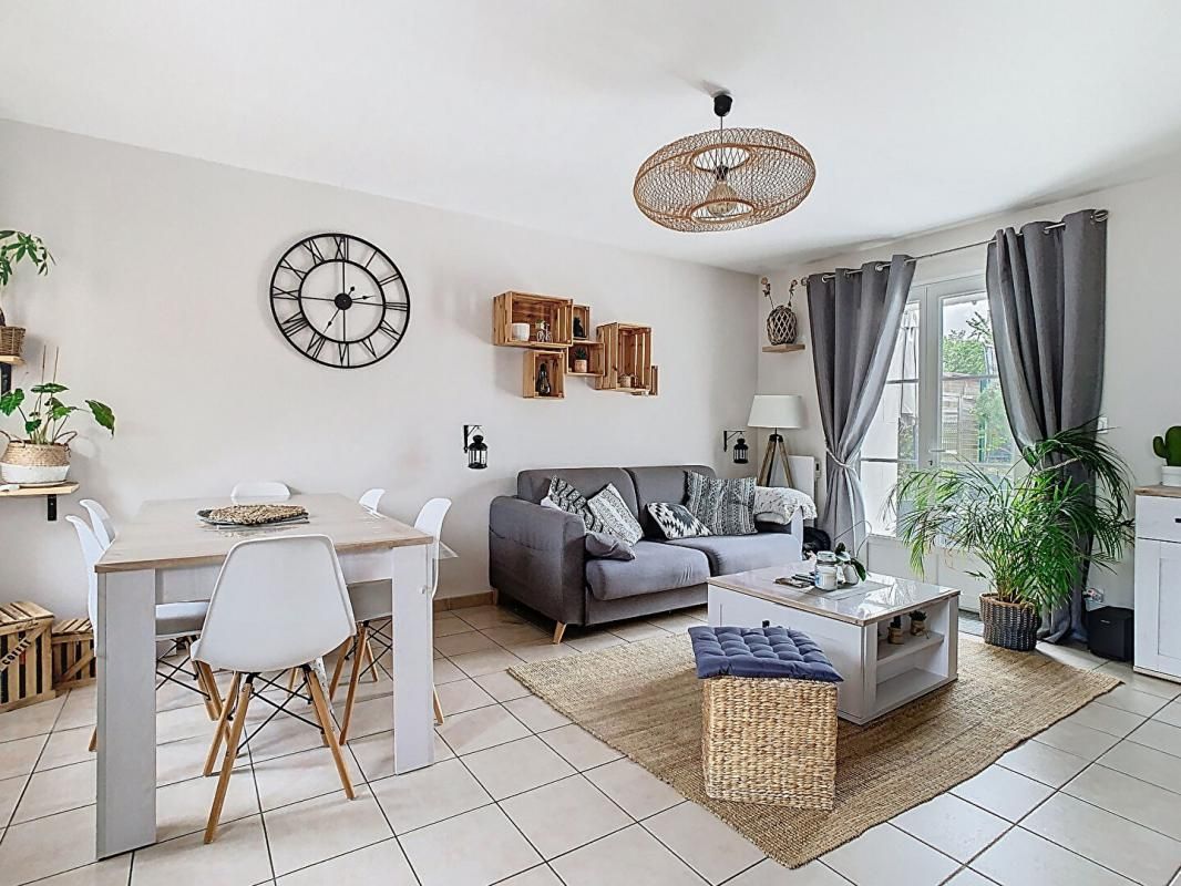 RANTIGNY APPARTEMENT DUPLEX EN REZ DE JARDIN - 57M² - 2 CHAMBRES - TERRASSE ET JARDIN - PLACE DE PARKING PRIVATIVE - 60290 RANTIGNY 3