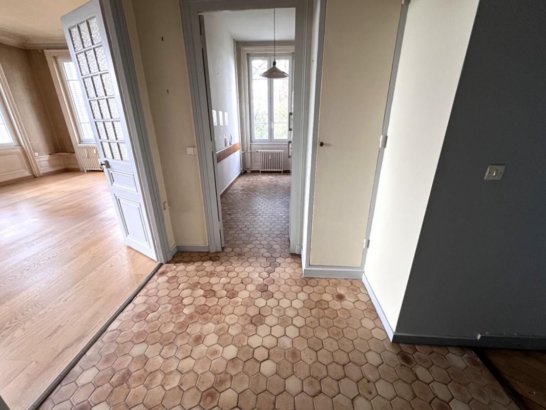 CIVRIEUX-D'AZERGUES Civrieux D Azergues appartement 90m2 avec garage 4