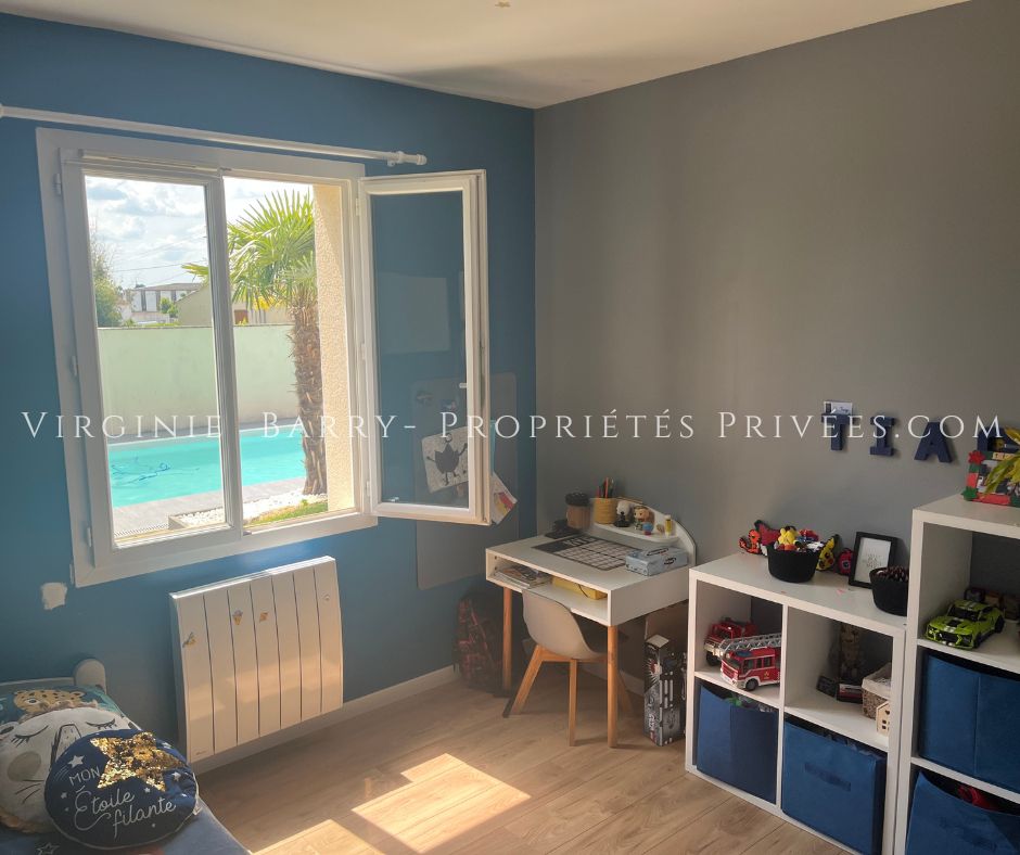 LUSSANT BELLE PROPRIETE T6 NON MITOYENNE SUR 2000 M² DE TERRAIN AVEC PISCINE 3