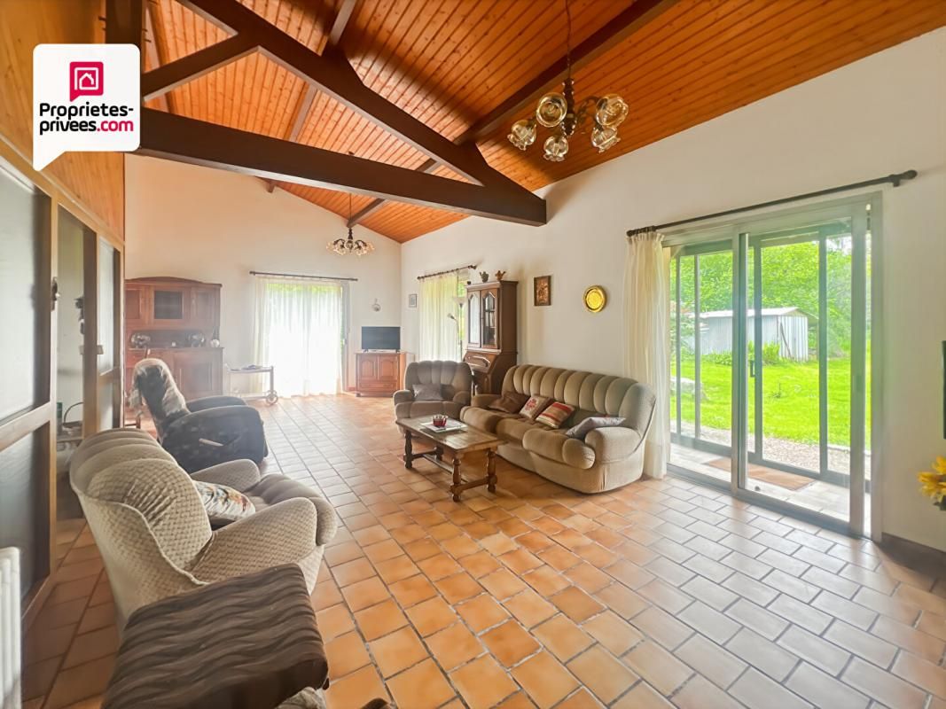 BAZAS Maison de plain-pied - 4 chambres - garage - jardin 1 hectare 38 4