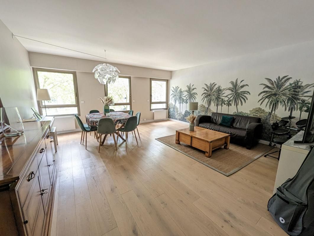 VERSAILLES Appartement Versailles 6 pièce(s) 121 m2 2