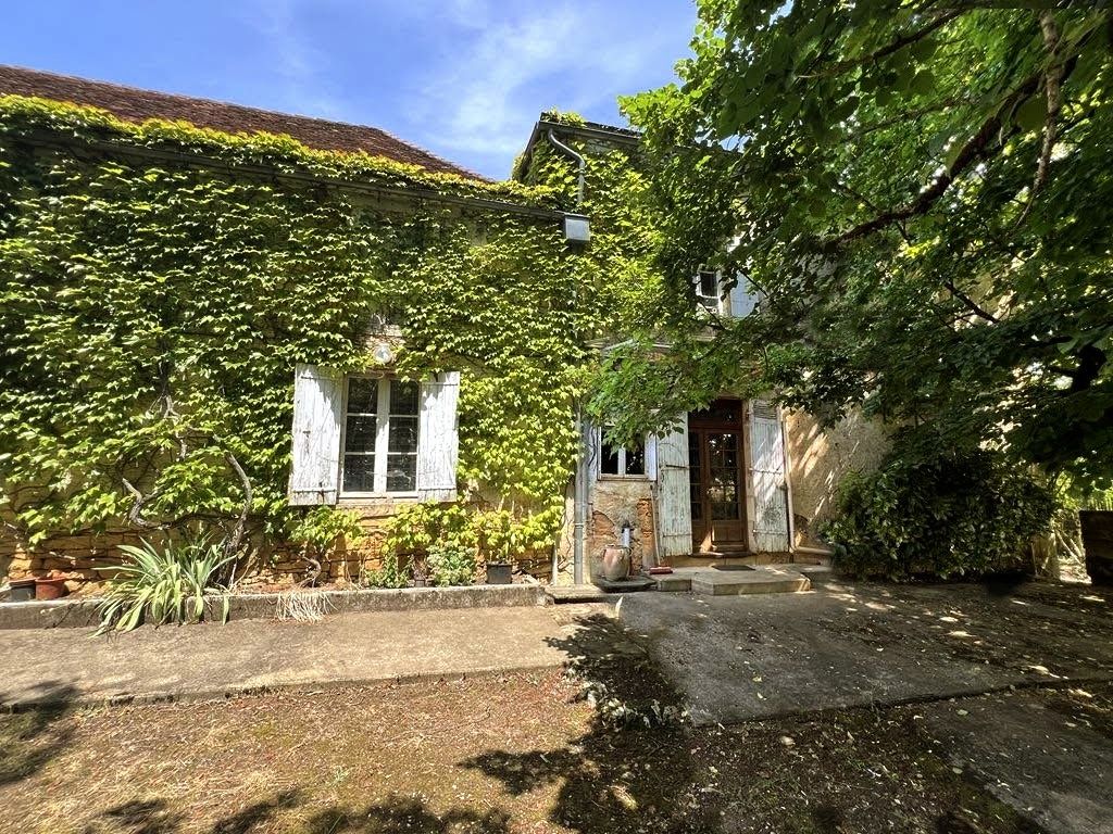 Maison de Maitre à Coulaures 7 pièce(s) 160 m2