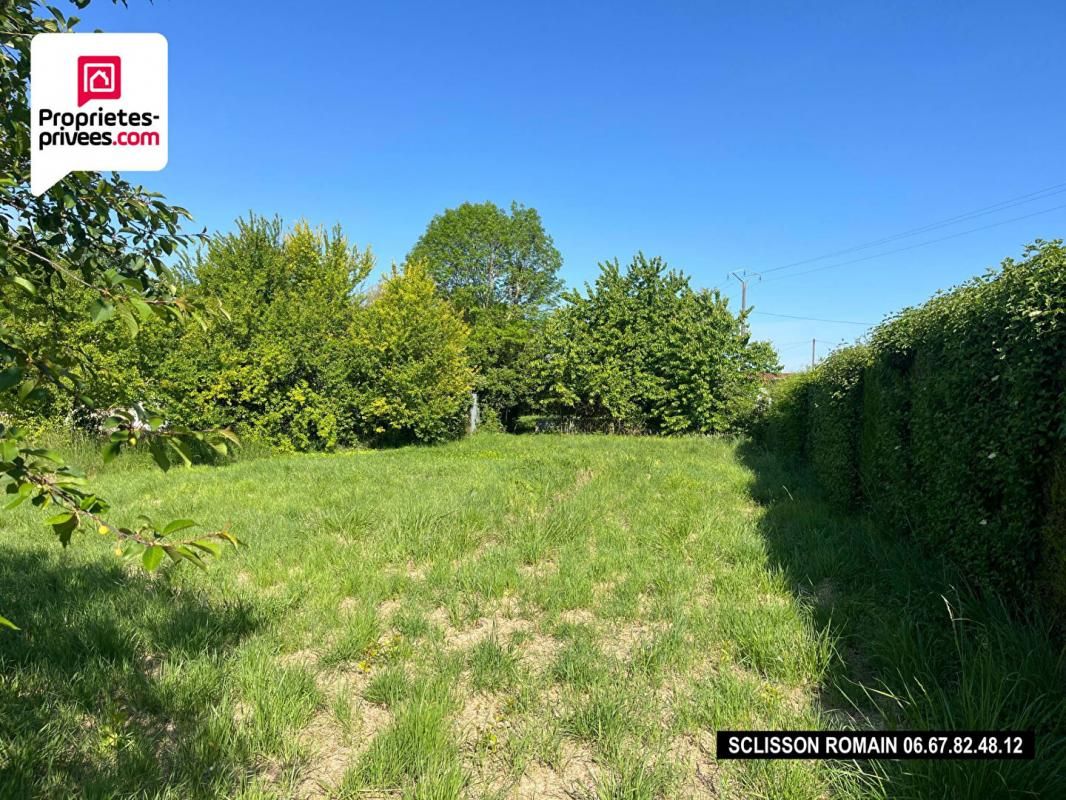 Terrain à bâtir Saint Fort Sur Gironde 1255 m2 PRIX 36 990 HAI
