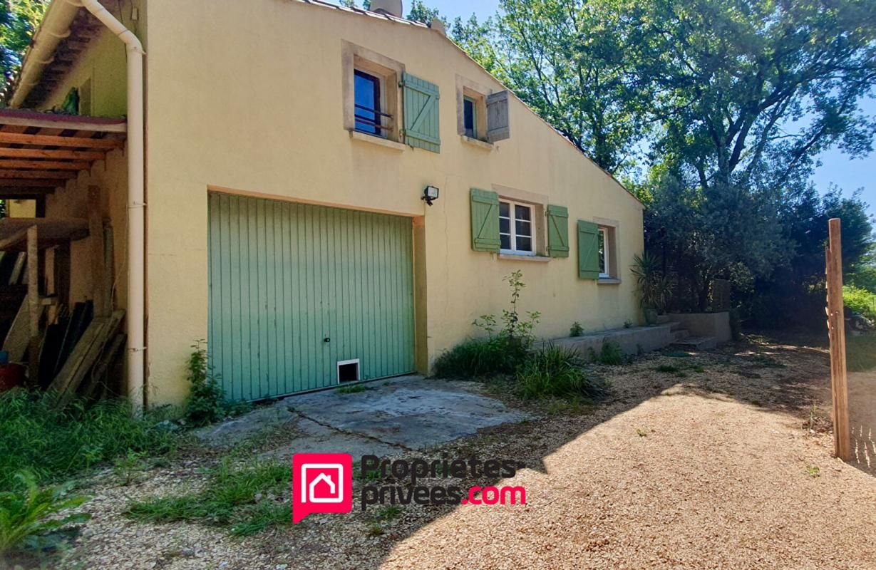 UZES Entre Uzès et Nimes, maison individuelle sur terrain arboré 4