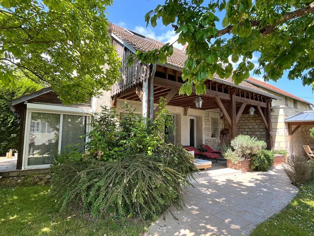 AUTRECHES Maison AXE COMPIEGNE/SOISSONS : 8 pièce(s) 260 m2 3