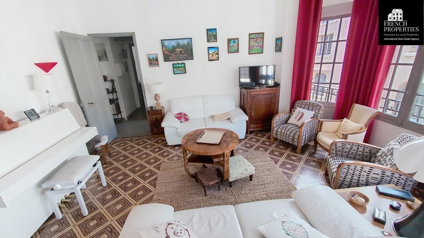 PERPIGNAN Appartement bourgeois - 108m² habitable - Deuxième étage - Parfait état - Centre ville de Perpignan 3