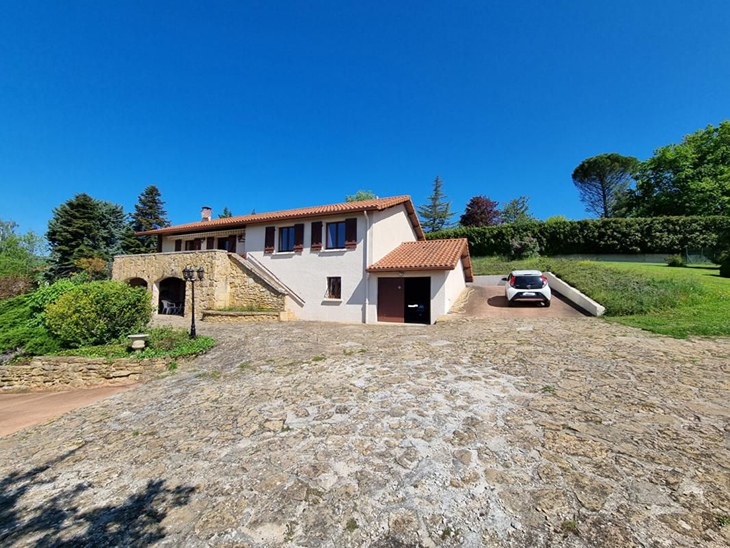 THEIZE Maison, grand terrain, garage, avec vue 2