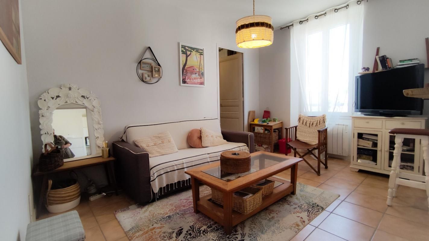EXCLUSIVITE COUP DE COEUR Appartement Hyeres 2 pièce(s) 39.50 m2 Quartier Gare