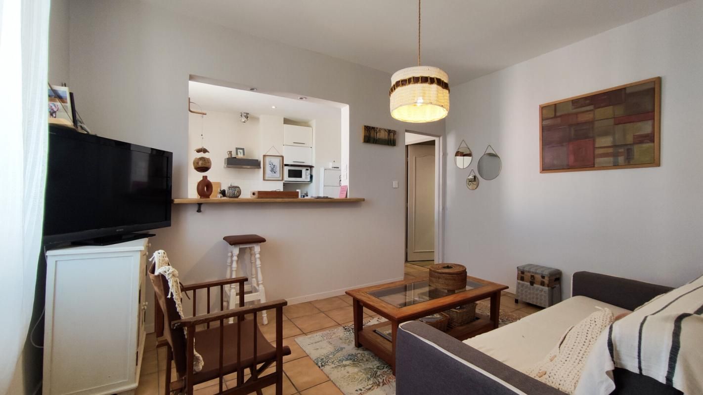 HYERES EXCLUSIVITE COUP DE COEUR Appartement Hyeres 2 pièce(s) 39.50 m2 Quartier Gare 2