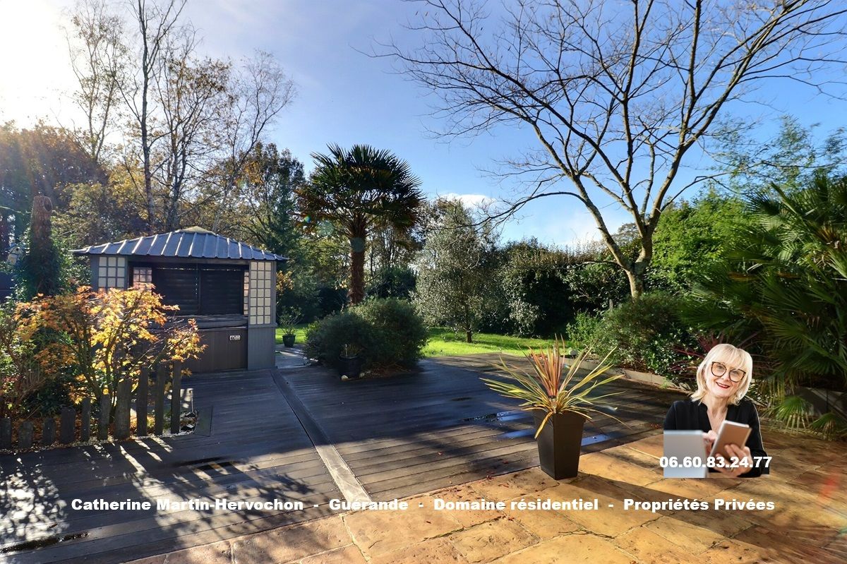 GUERANDE Maison 135m² hab/155 m2 au sol - 5 chambres - Ecrin de verdure - Garage et carport 4