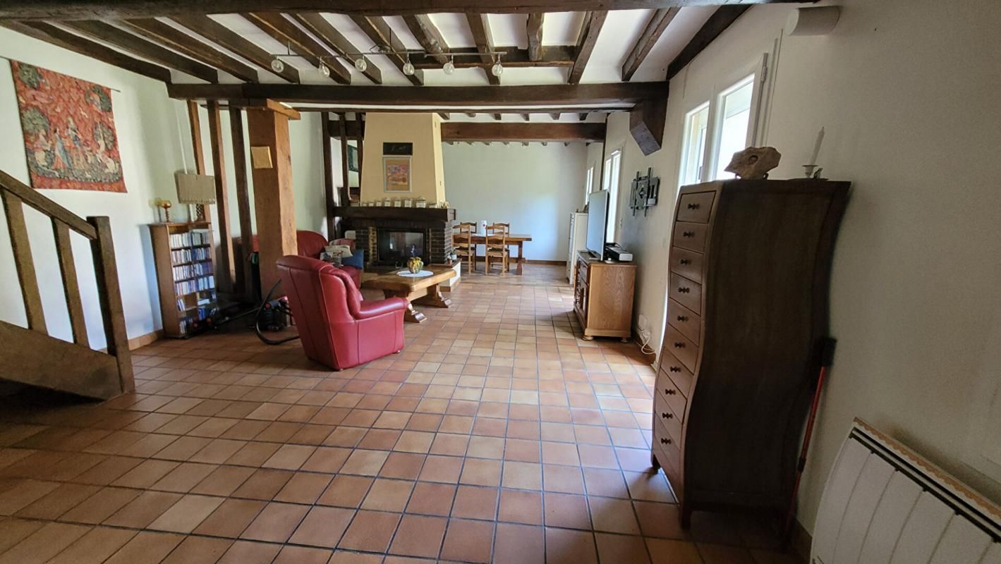SAINT-GERMAIN-SUR-AVRE Maison St Germain sur Avre 6 pièce(s) - 155.67m2 - 4 chambres - Jardin - PRIX 343 200 HAI 4