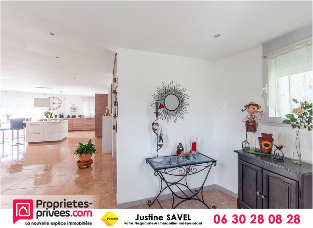 GIEVRES GIEVRES - Maison 8 pièces - 225 m2 2
