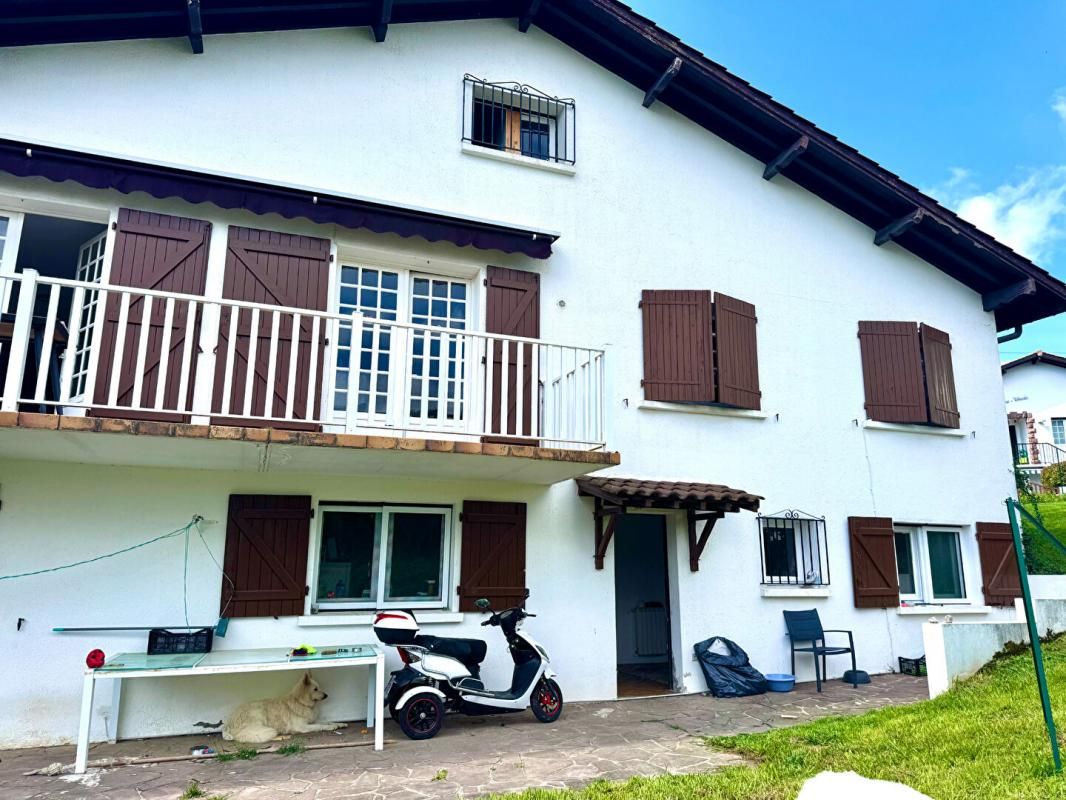 HENDAYE A VENDRE- Superbe Maison Basque de 318 m2 à HENDAYE 4