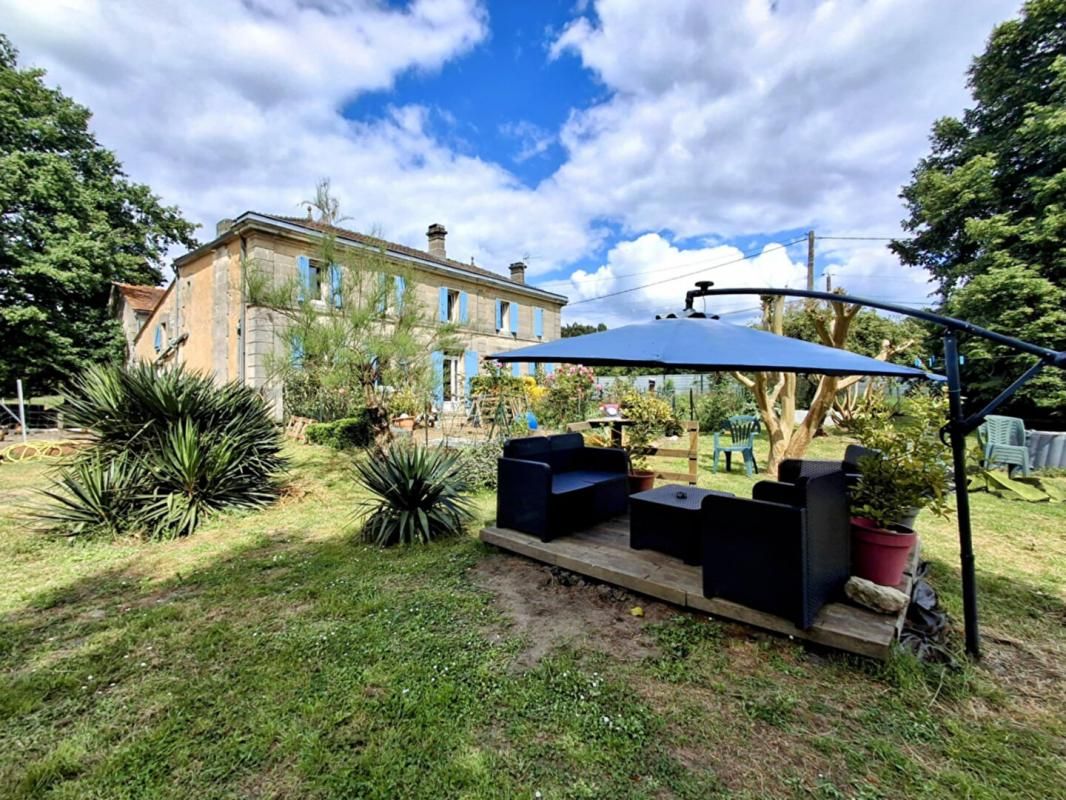 SAINT-GIRONS-D'AIGUEVIVES Belle Girondine de 170 m² sur 2 hectares ! Idéale projet gîte, location ou chambres d'hôtes 1