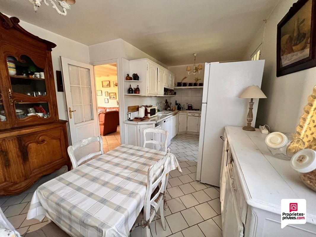COMMENY (95450) COMMENY, Maison familiale 7 pièces, 5 chambres, sous-sol total et jardin 4