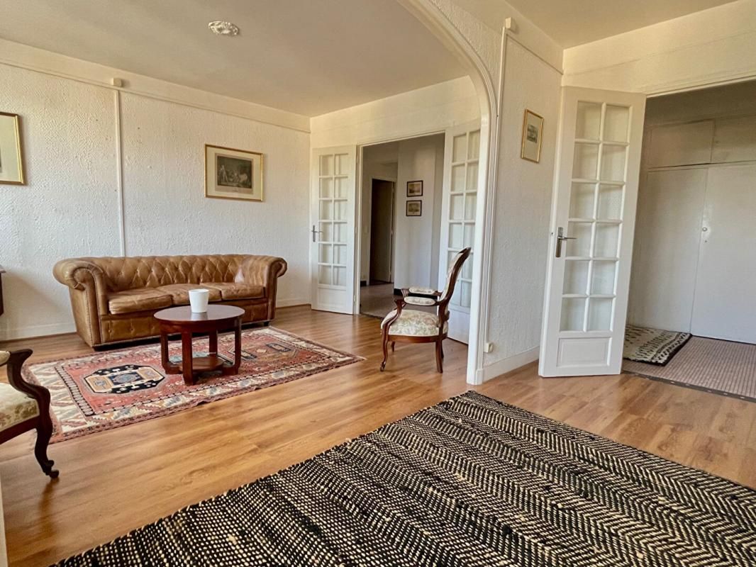 VERNEUIL-SUR-AVRE Appartement 5 pièce(s) 110 m2 centre ville 2