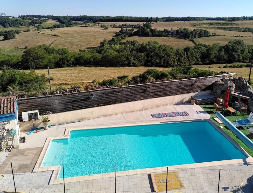 LE GRAND-SERRE HAUTERIVES BELLE ET GRANDE DEMEURE AVEC PISCINE 1