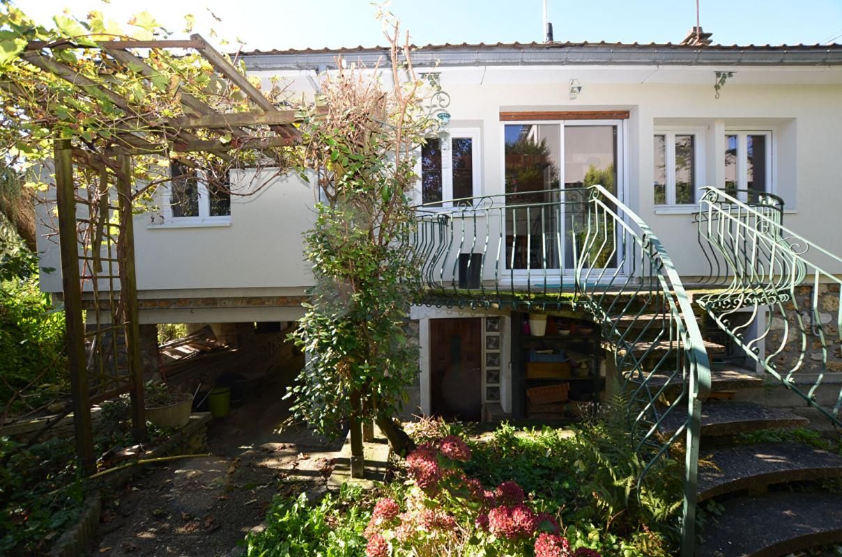 EPINAY-SUR-ORGE Maison Epinay Sur Orge 7 pièce(s) 120 m² 3