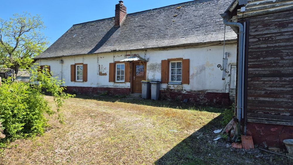LA CHAUSSEE Maison d'habitation à rénover 2