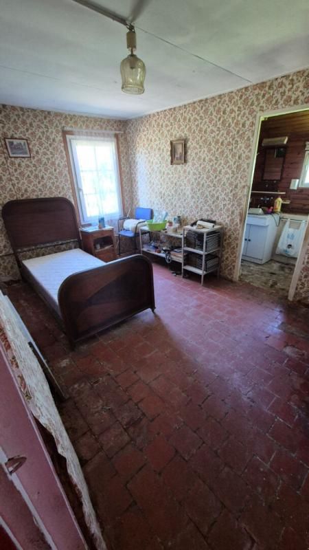 LA CHAUSSEE Maison d'habitation à rénover 4
