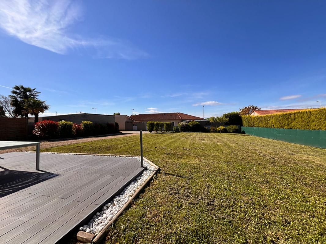 ENNEZAT Maison avec jardin 2