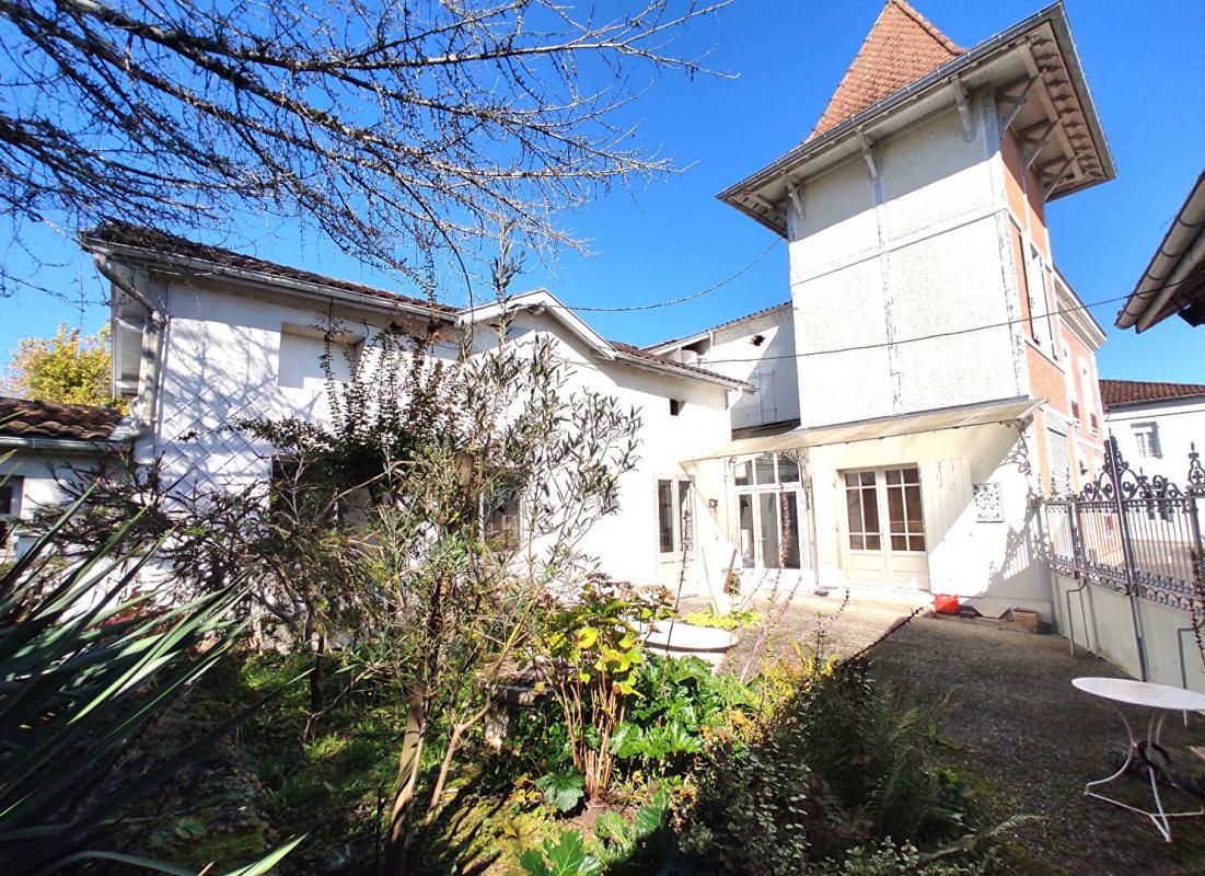 SOUPROSSE Maison de Caractère 200m² TERRAIN 1000m²