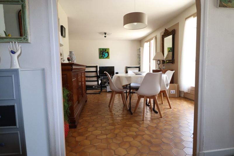 COURS-LES-BARRES Maison Cours Les Barres 5 pièce(s) 90 m2 4
