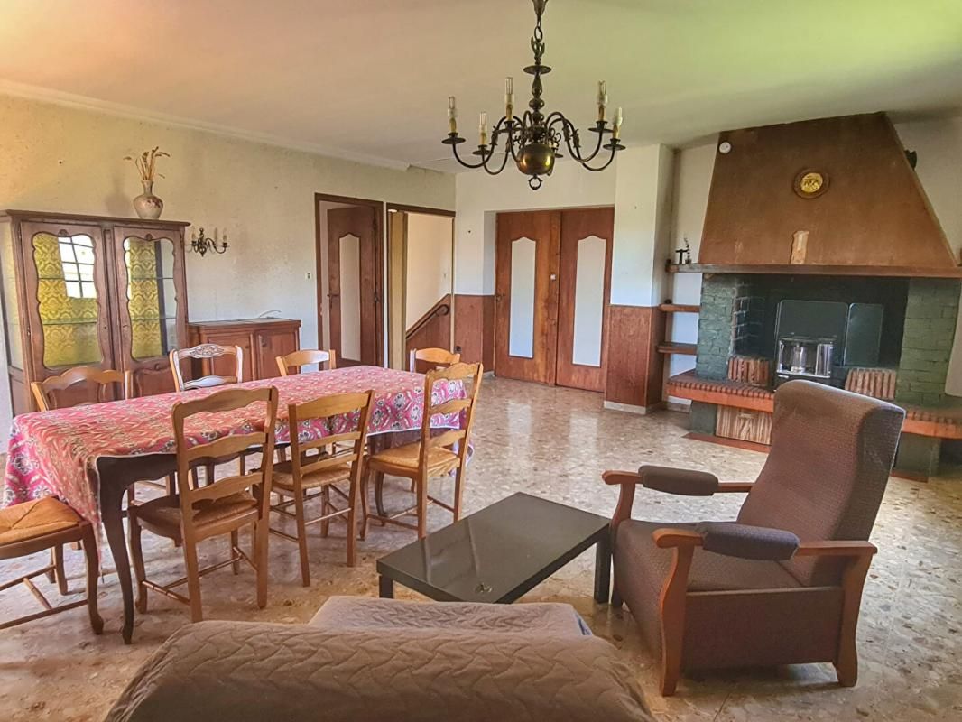 PAULHAN Exclusivité ! Maison Paulhan 7 pièces 165 m2 2