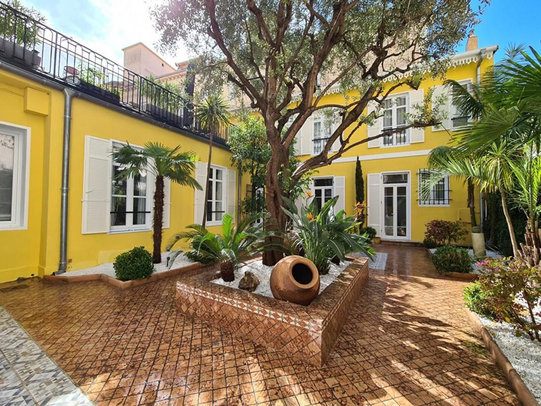Cannes Banane, au Calme Maison de charme rénovée avec jardin/terrasse et garage