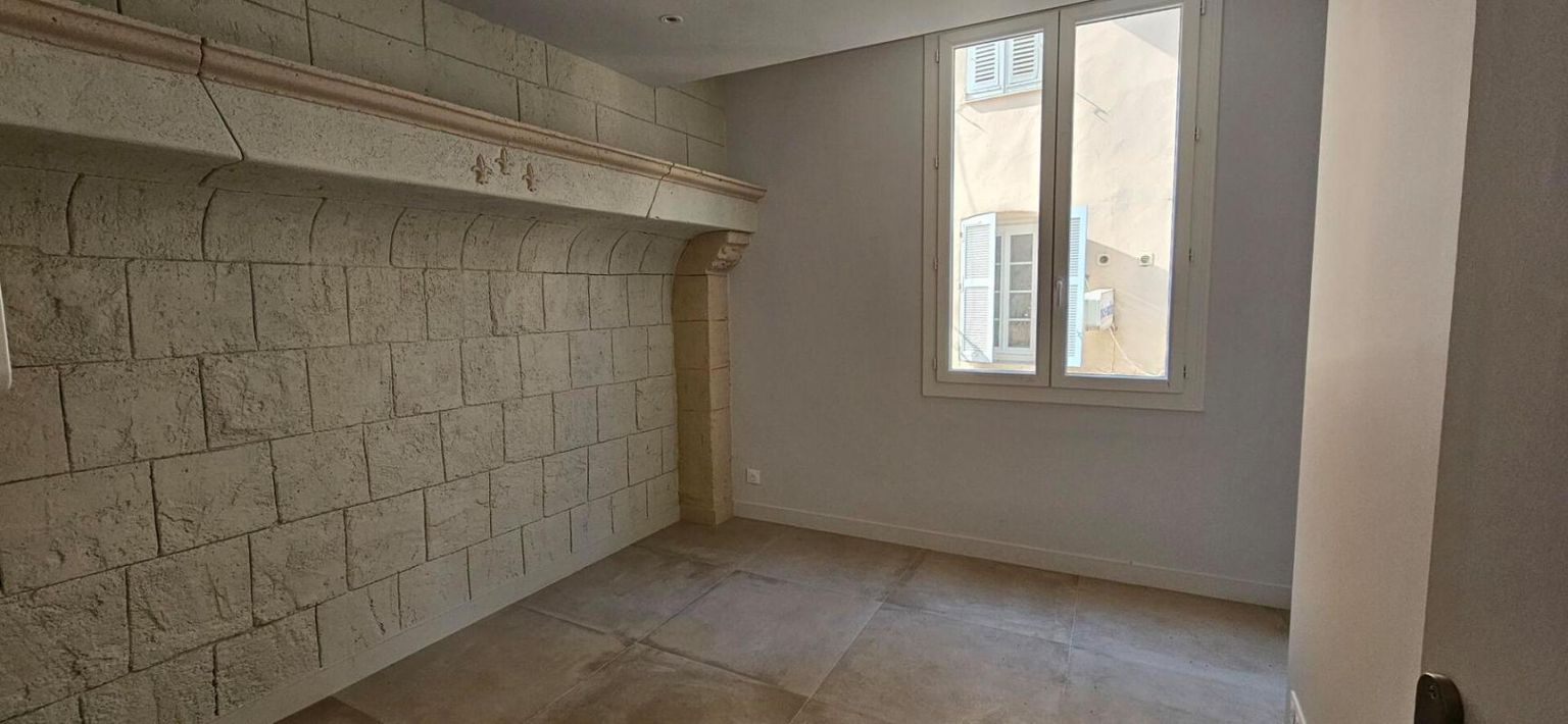 CANNES Cannes Suquet, Maison individuelle divisée en 4 studios 4