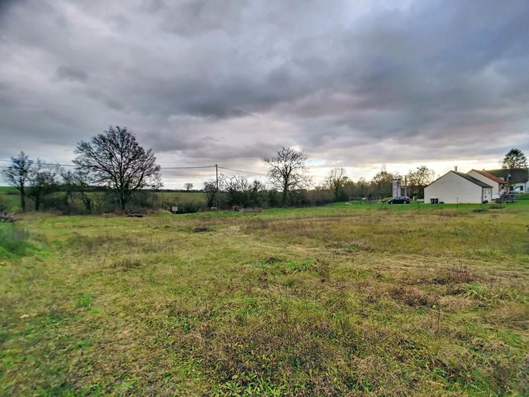 Terrain Les Aix D Angillon 1529 m2
