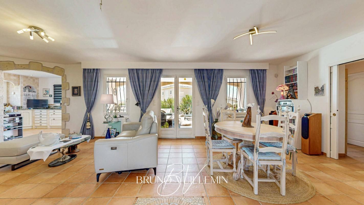 CARCASSONNE VILLA 4 CHAMBRES + STUDIO - SECTEUR RESIDENTIEL 3
