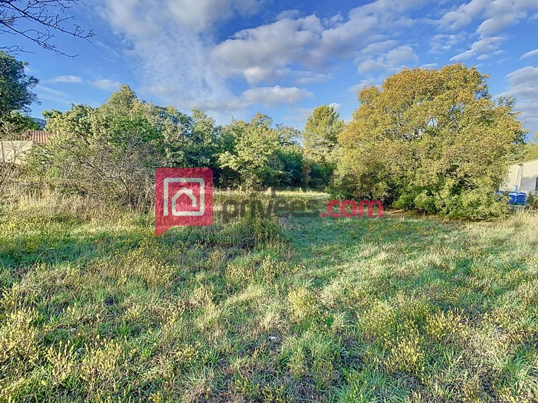 PLAN-D'AUPS-SAINTE-BAUME Terrain 2000 m2 2